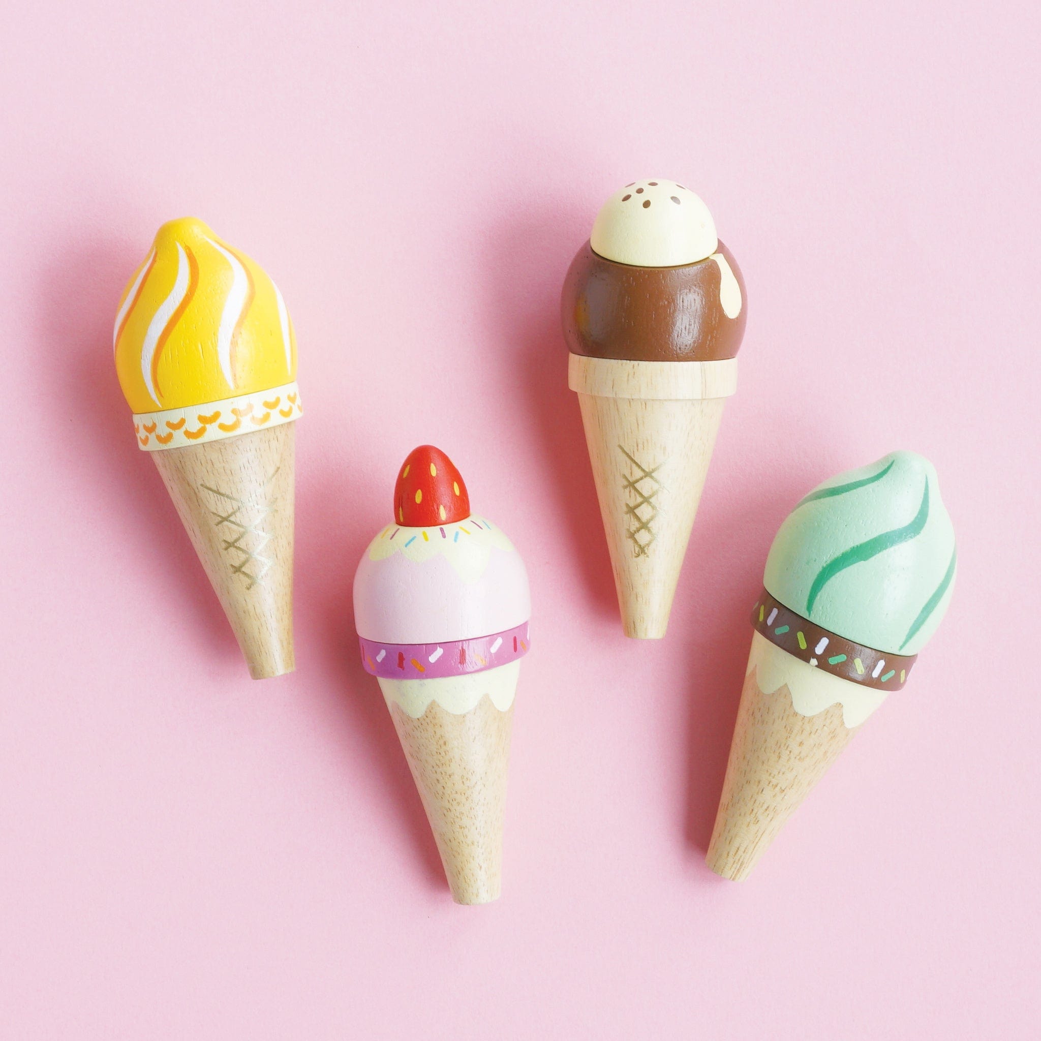 Le Toy Van Brinquedos em Madeira Conjunto com cones de gelado em madeira